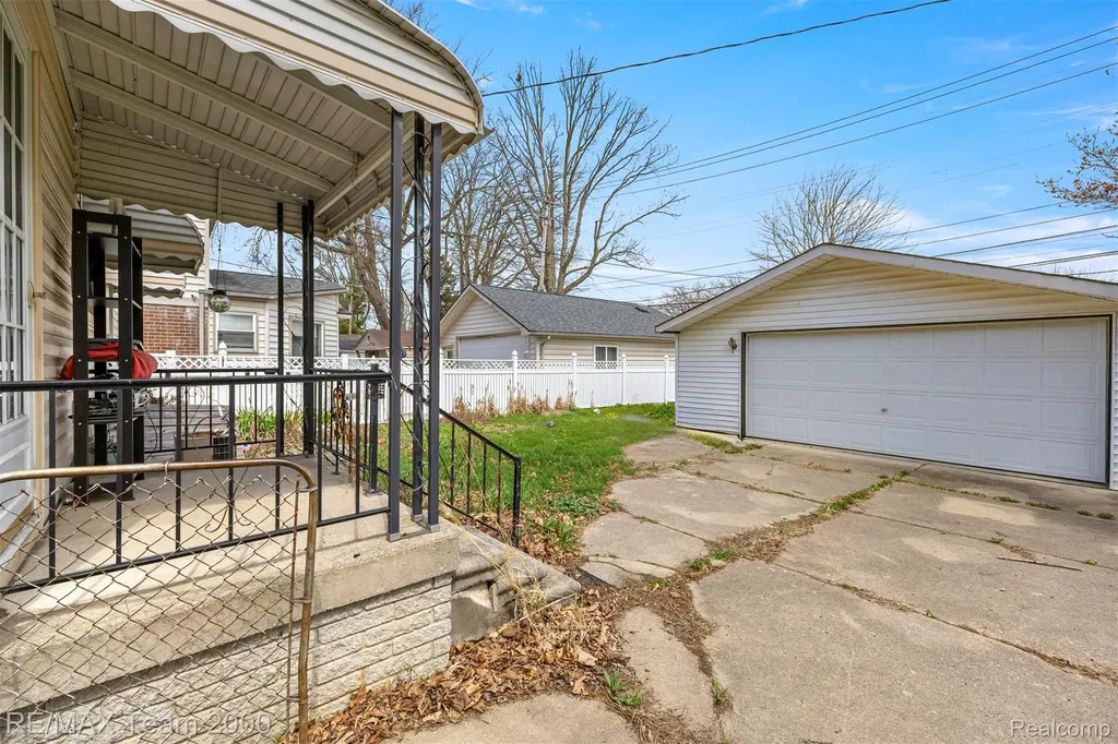 3337 Edgewood Street Dearborn City MI 48124