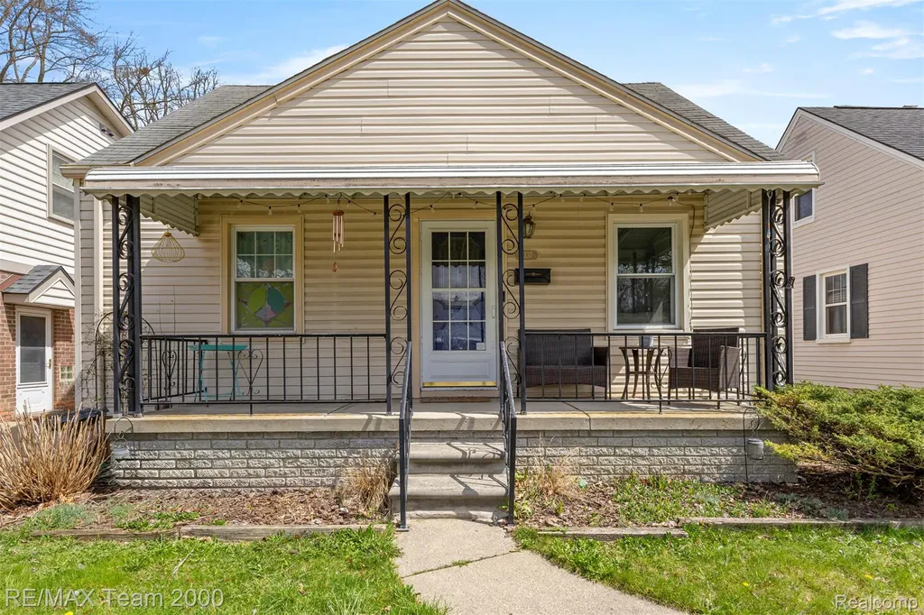 3337 Edgewood Street Dearborn City MI 48124