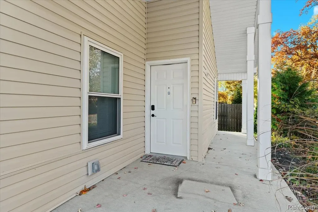 545 Calgary Street Auburn Hills City MI 48326