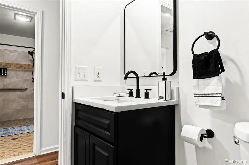 545 Calgary Street Auburn Hills City MI 48326