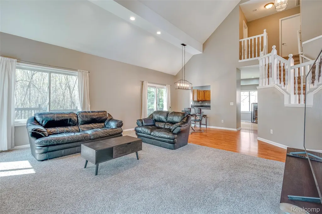 461 Alexander Drive Commerce Charter Township MI 48390