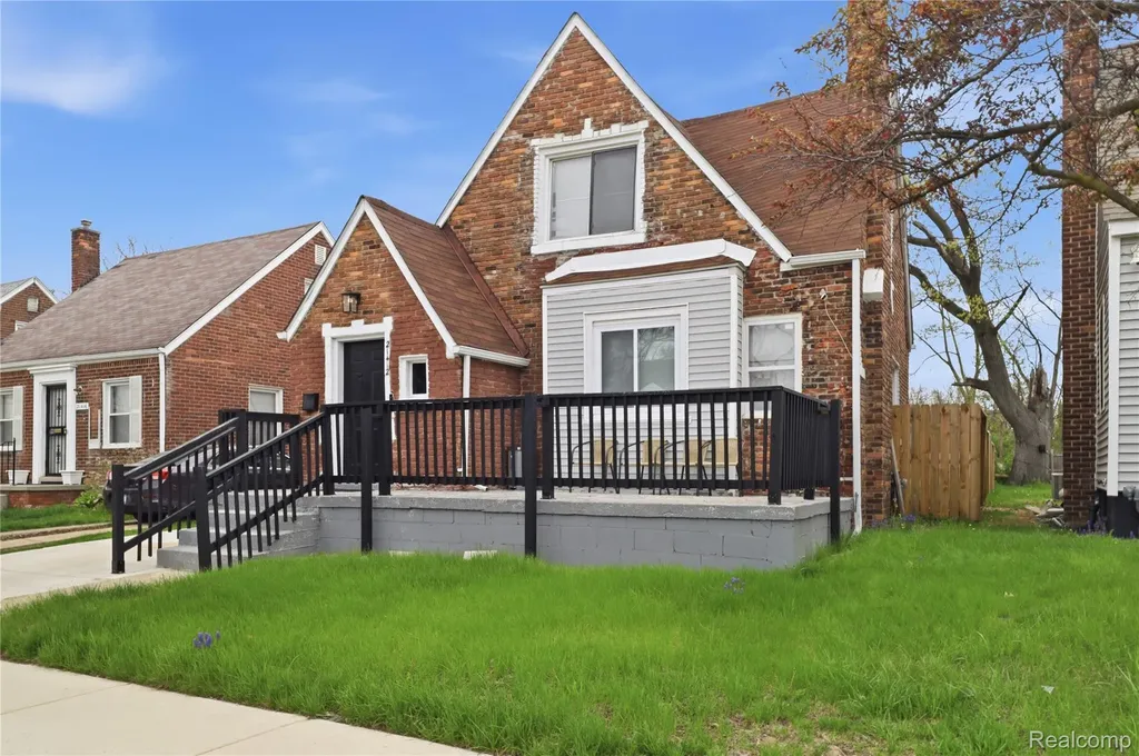 21412 Reimanville Avenue Royal Oak Charter Township MI 48220