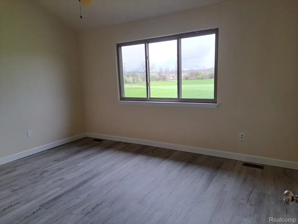 32526 Gateway Drive Romulus City MI 48174