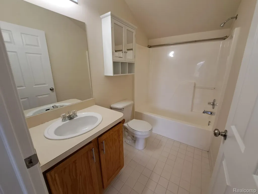 32526 Gateway Drive Romulus City MI 48174