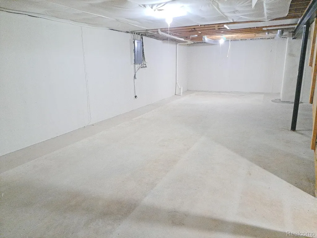 32526 Gateway Drive Romulus City MI 48174