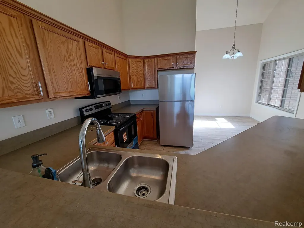 32526 Gateway Drive Romulus City MI 48174