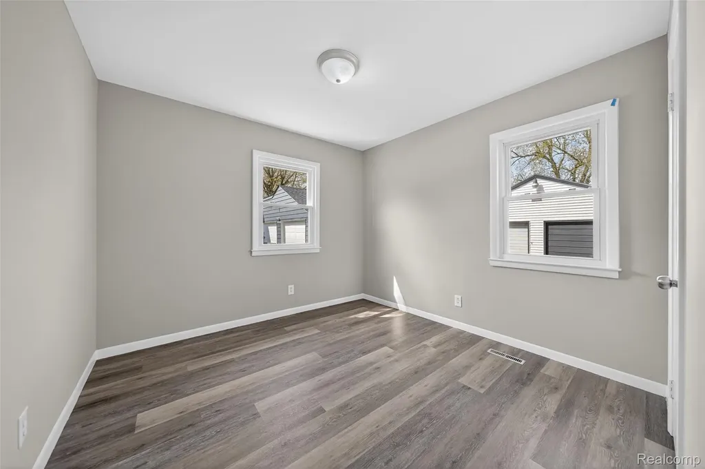5357 Sashabaw Road Independence Charter Township MI 48346
