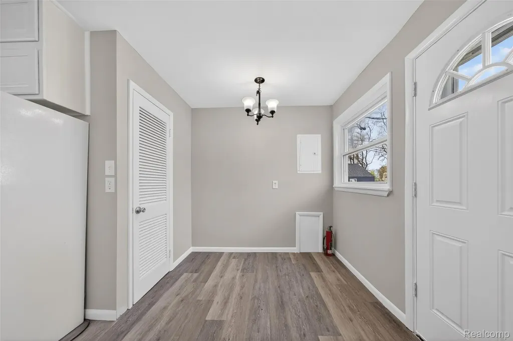 5357 Sashabaw Road Independence Charter Township MI 48346