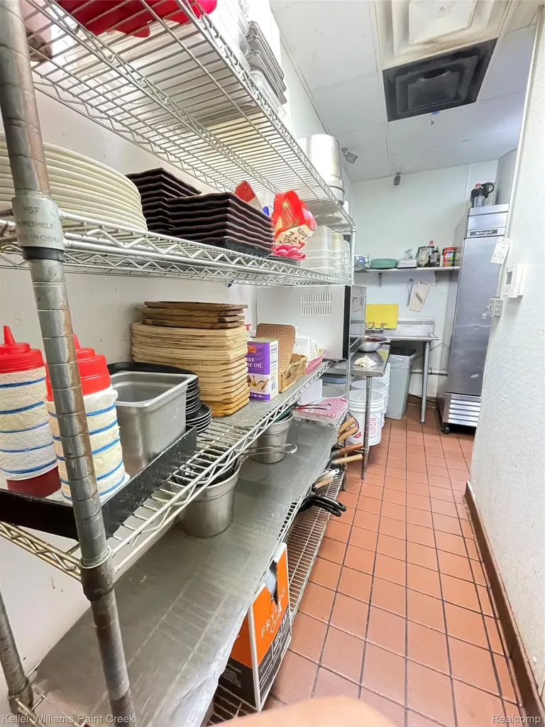 39743 Grand River Avenue Novi City MI 48375