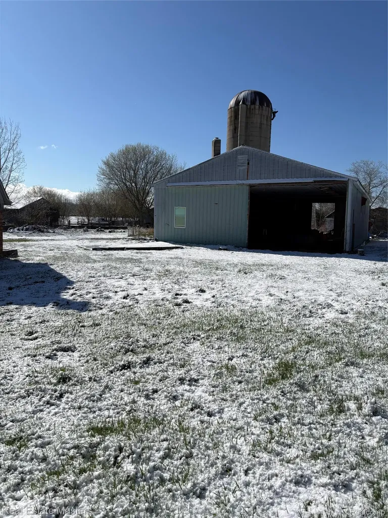 4237 Jeddo Road Burtchville Township MI 48059