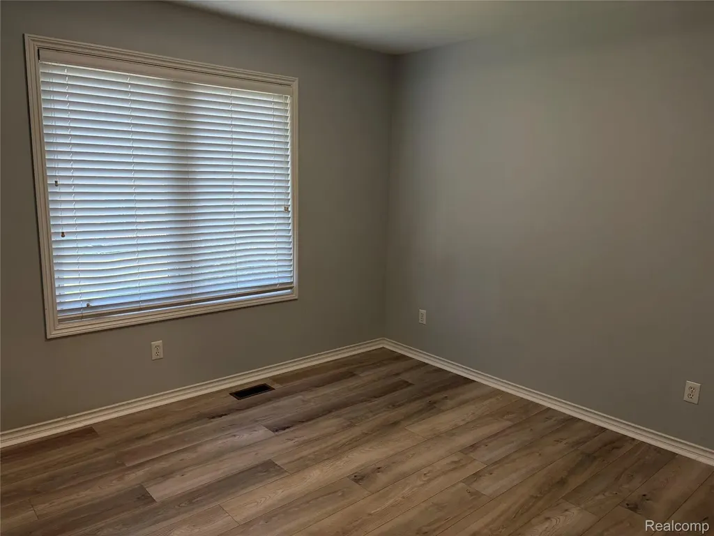 676 Snowbird Circle W St. Clair City MI 48079