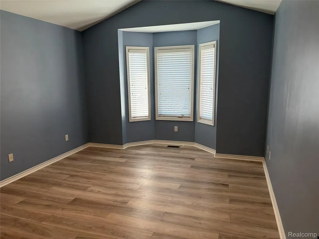 676 Snowbird Circle W St. Clair City MI 48079
