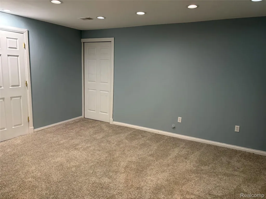 676 Snowbird Circle W St. Clair City MI 48079