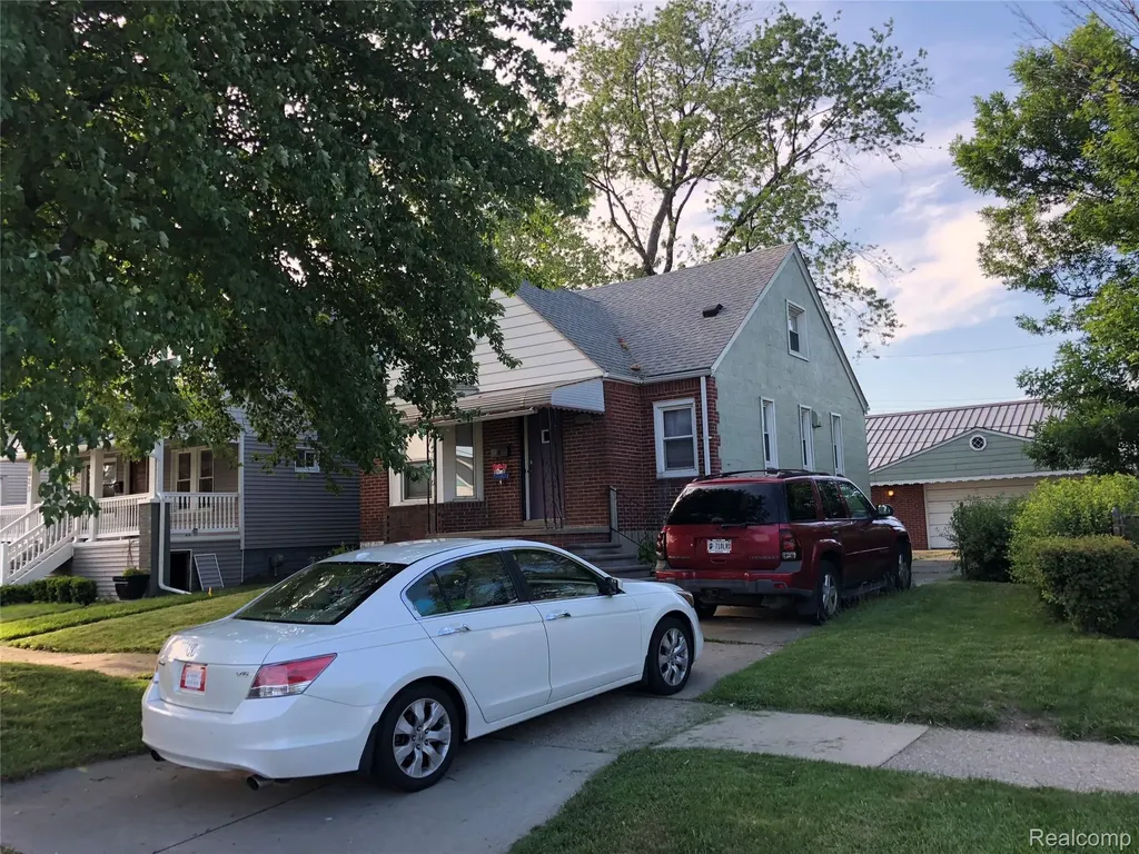 839 E Bennett Avenue E Ferndale City MI 48220