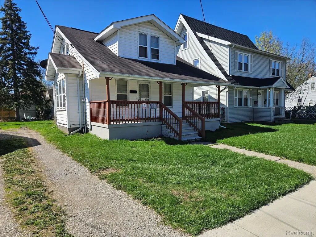 621 W Atherton Road Flint City MI 48507
