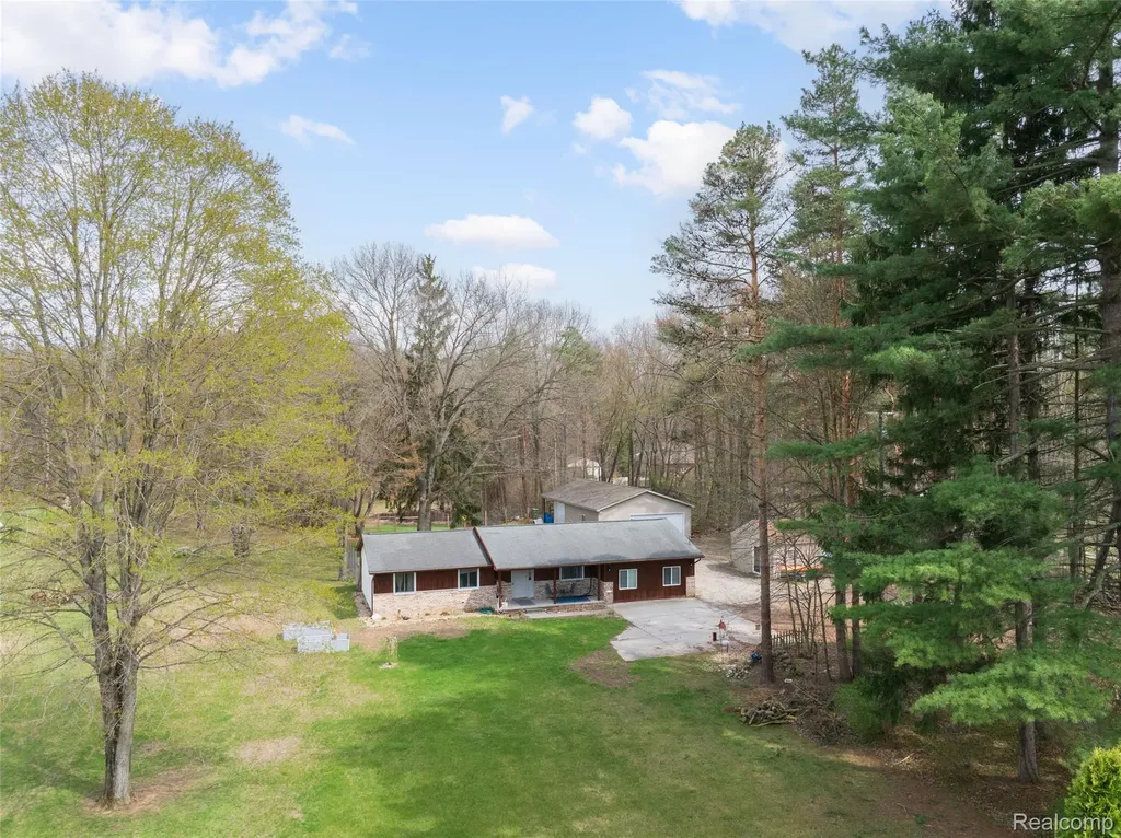 8639 Stone Road Algonac City MI 48001
