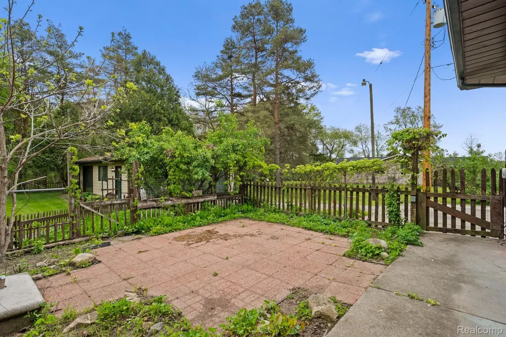 7540 Dexter Pinckney Road Dexter Township MI 48130