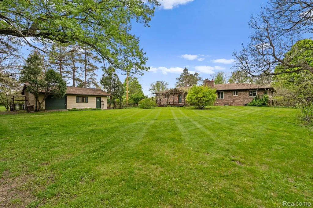 7540 Dexter Pinckney Road Dexter Township MI 48130