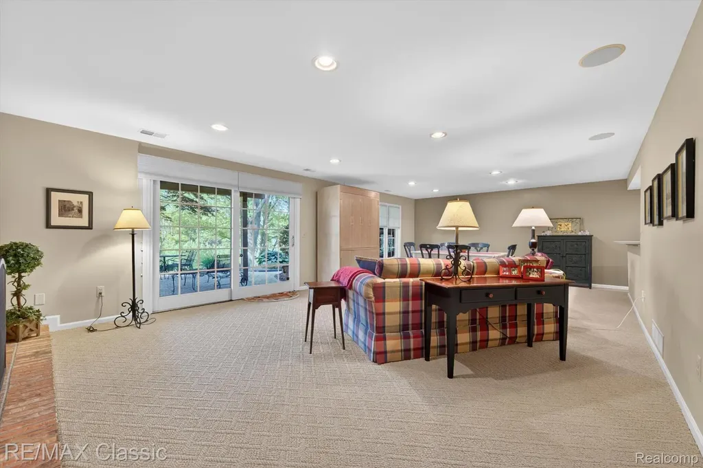 12648 Portsmouth Court Plymouth Charter Township MI 48170