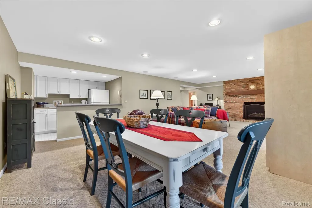 12648 Portsmouth Court Plymouth Charter Township MI 48170