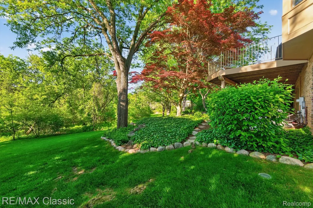 12648 Portsmouth Court Plymouth Charter Township MI 48170