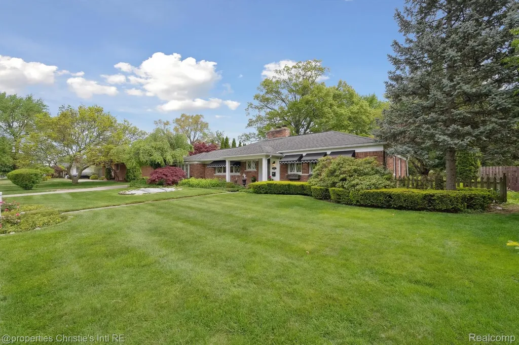 511 S Gulley Road Dearborn City MI 48124