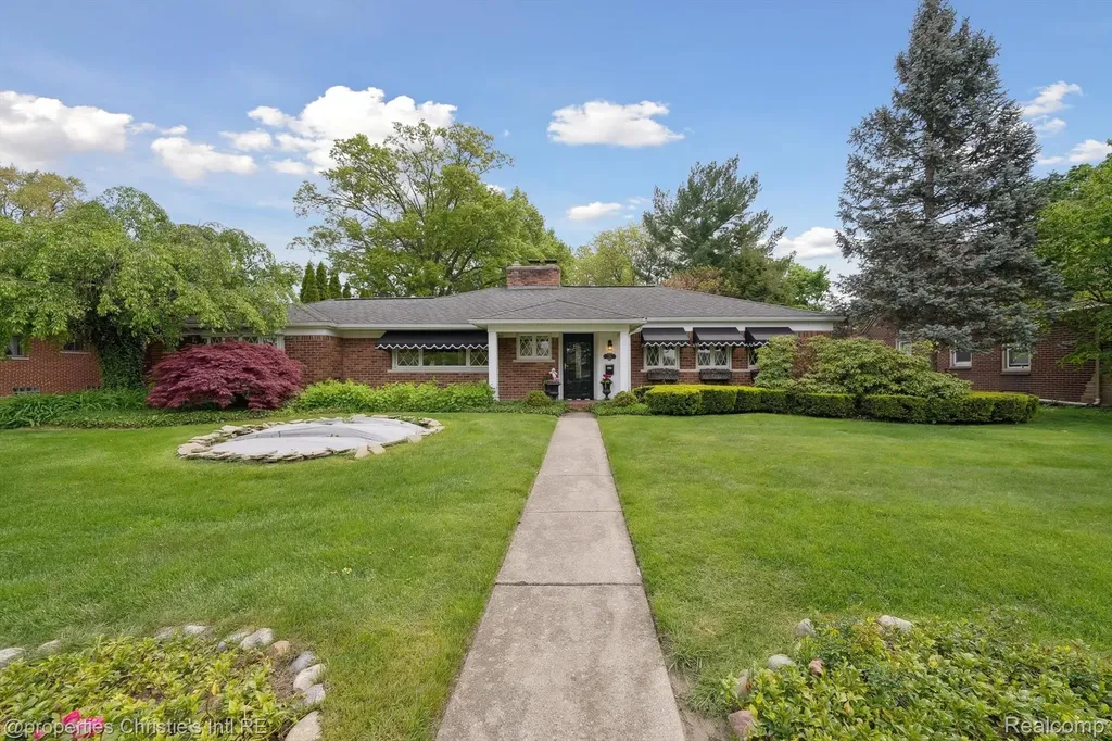 511 S Gulley Road Dearborn City MI 48124
