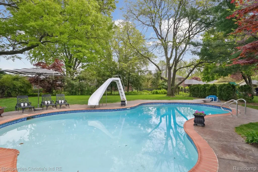 511 S Gulley Road Dearborn City MI 48124