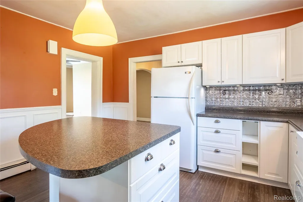 2218 Wixom Road Commerce Charter Township MI 48382