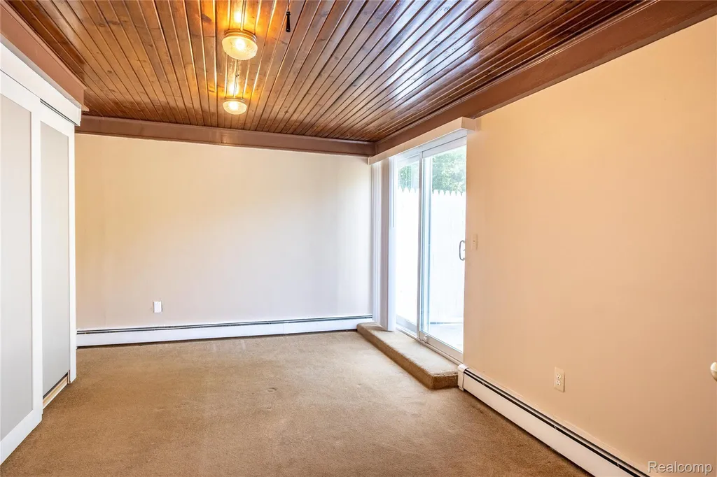 2218 Wixom Road Commerce Charter Township MI 48382