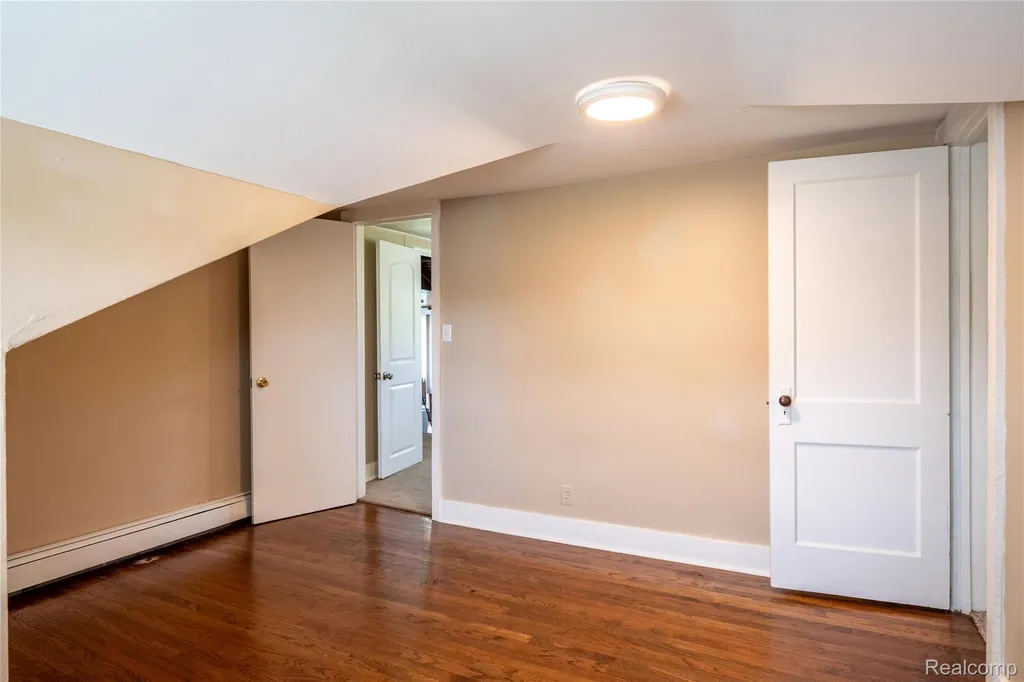 2218 Wixom Road Commerce Charter Township MI 48382