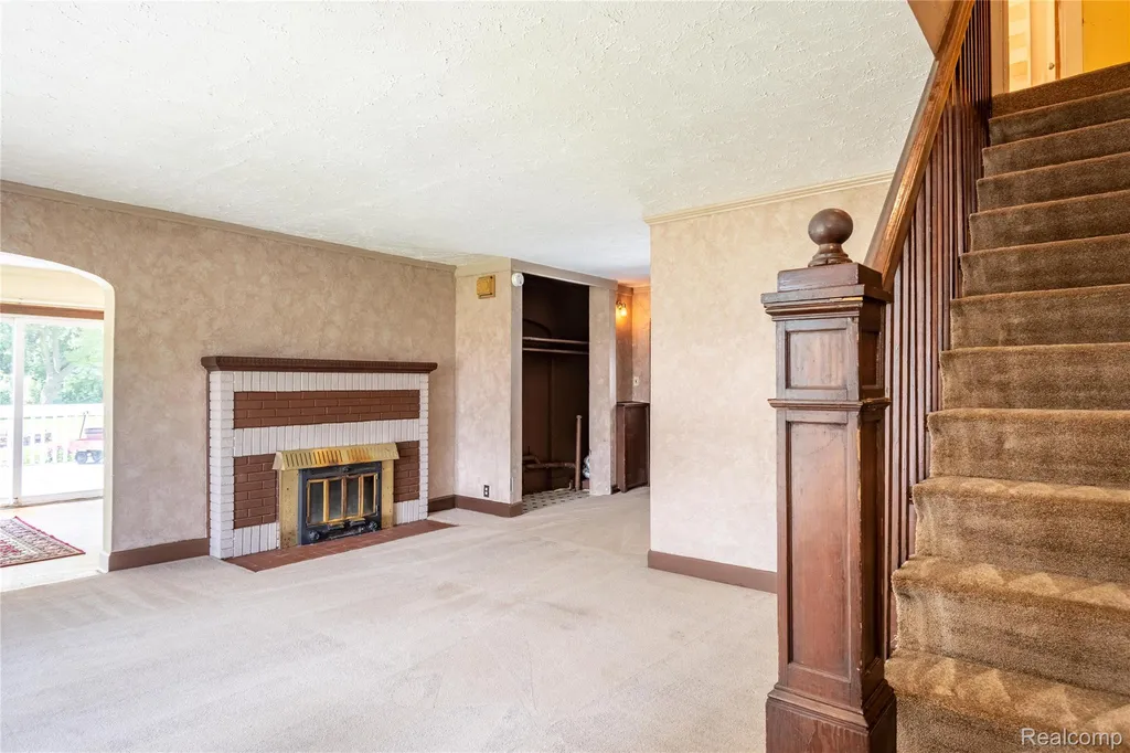 2218 Wixom Road Commerce Charter Township MI 48382