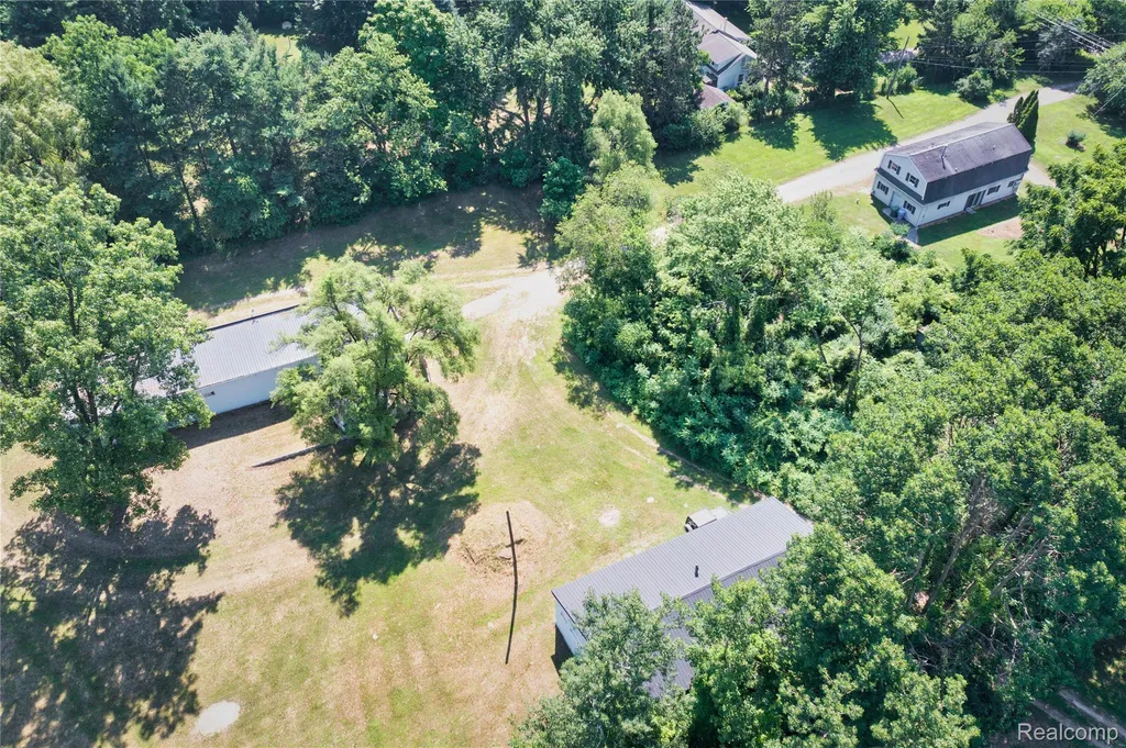 2218 Wixom Road Commerce Charter Township MI 48382