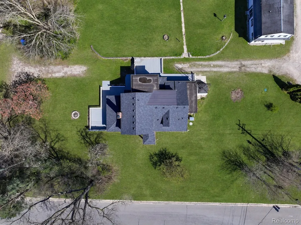 2218 Wixom Road Commerce Charter Township MI 48382