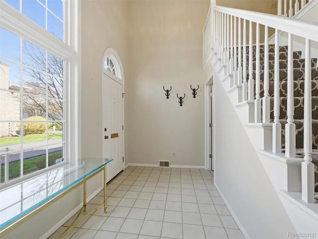 118 Windwood Pointe St. Clair Shores City MI 48080