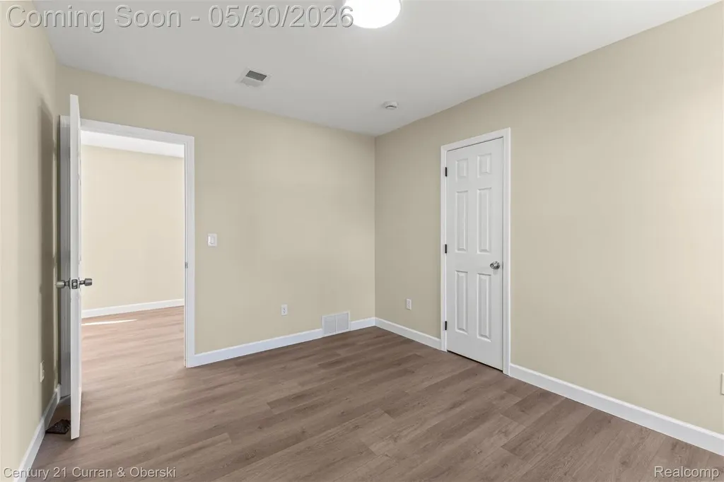 14190 Pierson Street Detroit City MI 48223