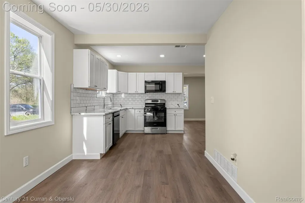 14190 Pierson Street Detroit City MI 48223