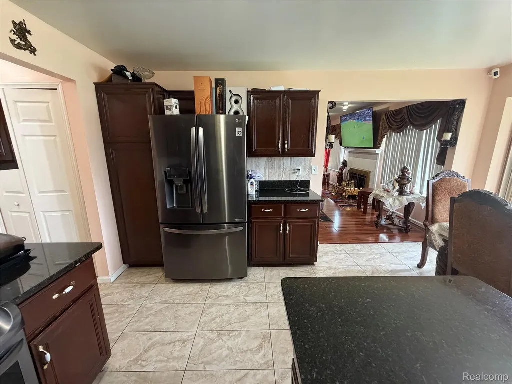6153 Bianca Court Sterling Heights City MI 48314