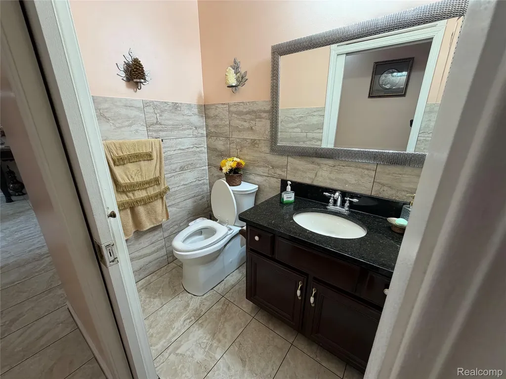 6153 Bianca Court Sterling Heights City MI 48314
