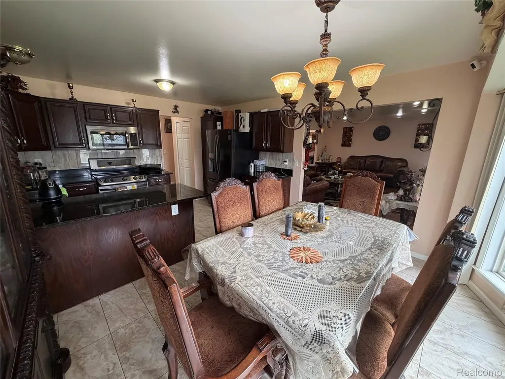 6153 Bianca Court Sterling Heights City MI 48314