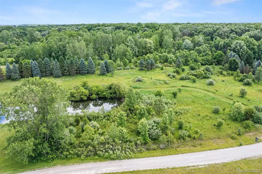 9759 Jessica J Lane Salem Township MI 48175