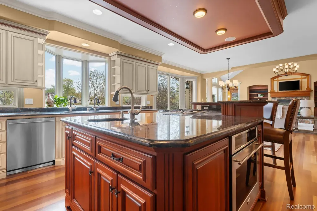 433 John R Milford Village MI 48381