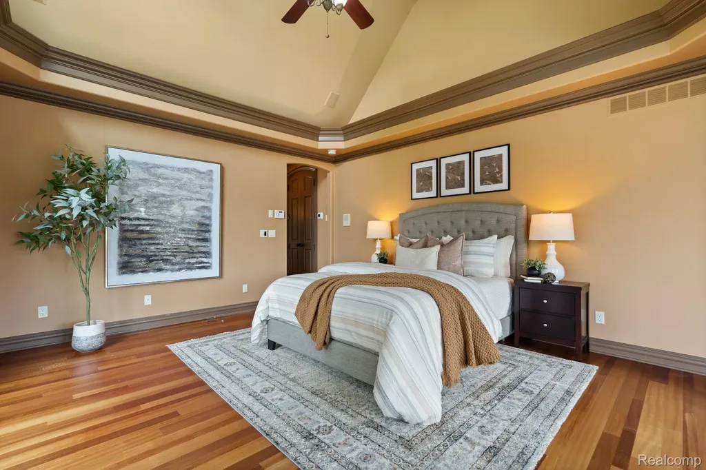 433 John R Milford Village MI 48381