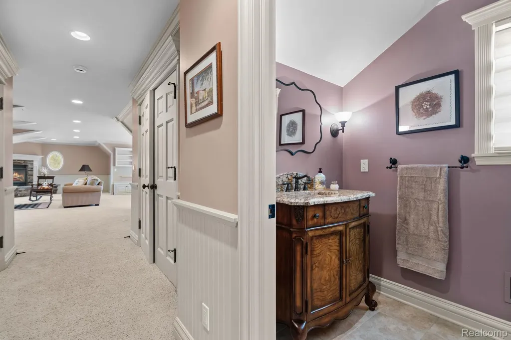 433 John R Milford Village MI 48381