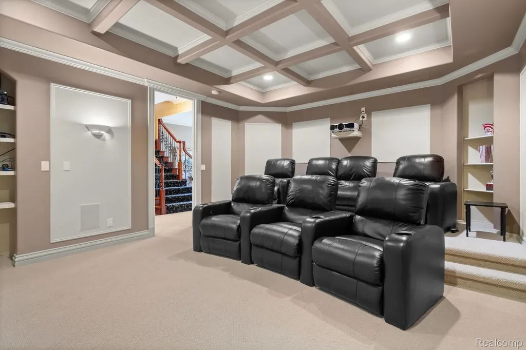 433 John R Milford Village MI 48381