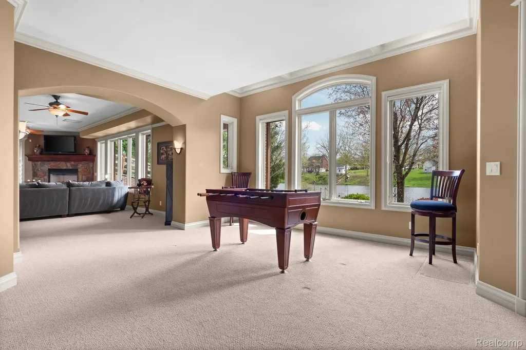 433 John R Milford Village MI 48381
