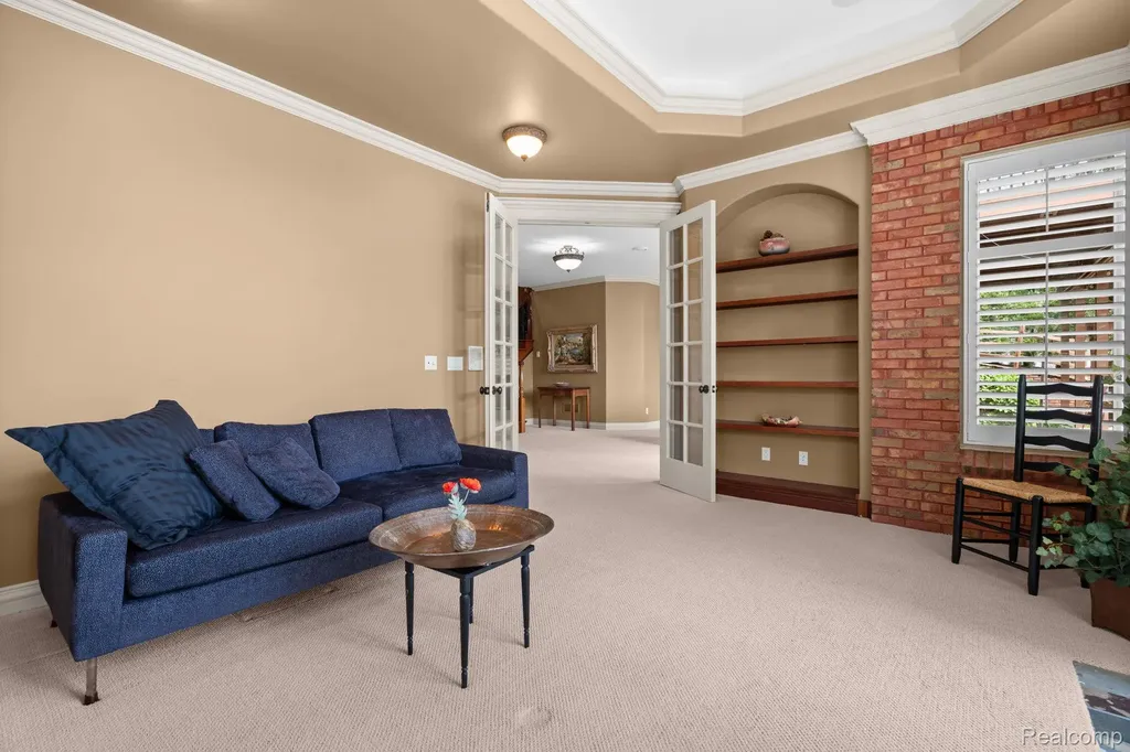 433 John R Milford Village MI 48381