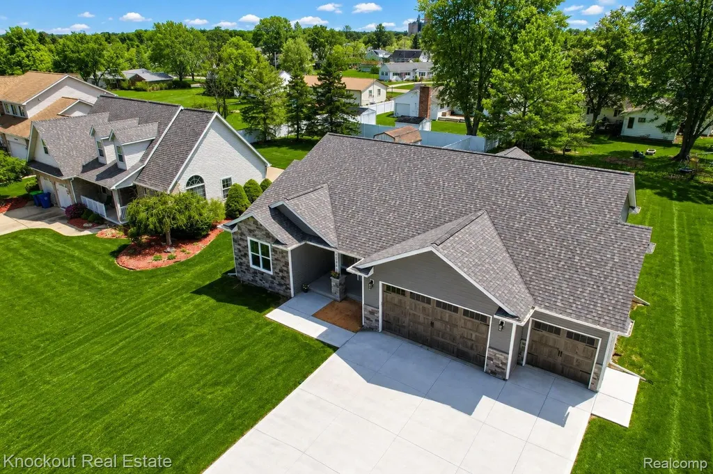 12095 Country Run Drive Birch Run Village MI 48415