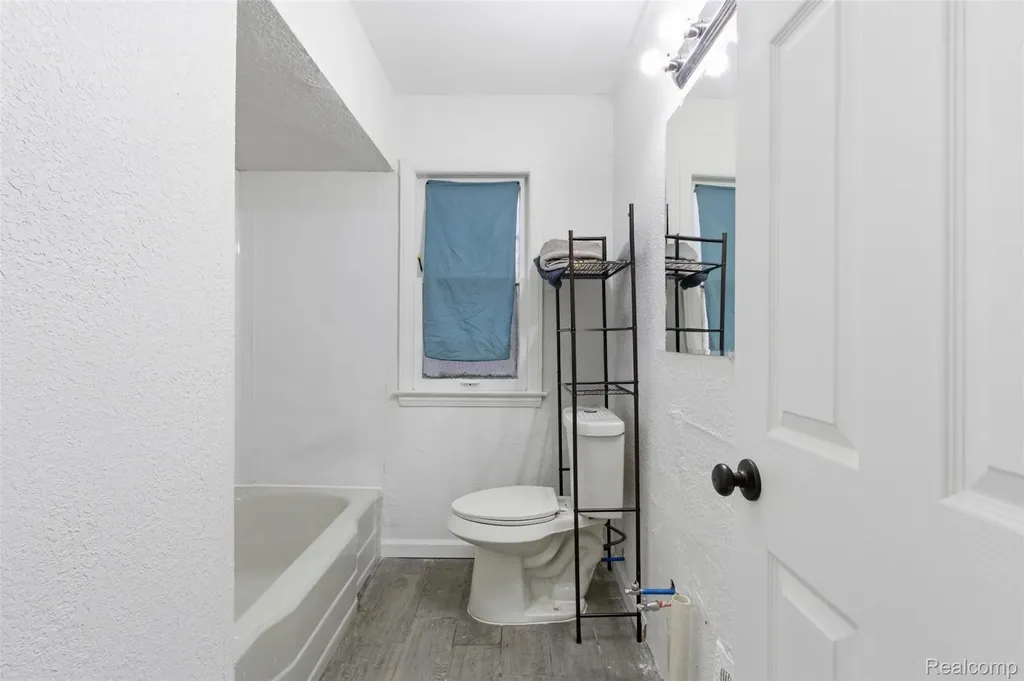 12727 Maiden Street Detroit City MI 48213