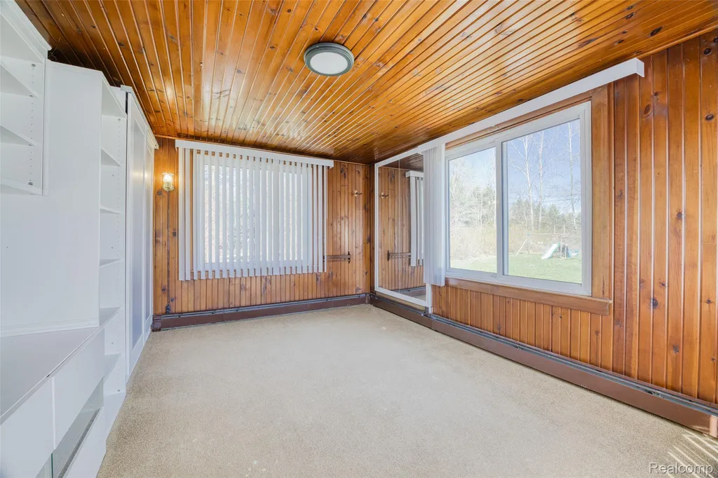 2218 Wixom Road Commerce Charter Township MI 48382